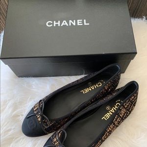 CHANEL ballet flats Black and Gold NEW IN BOX!